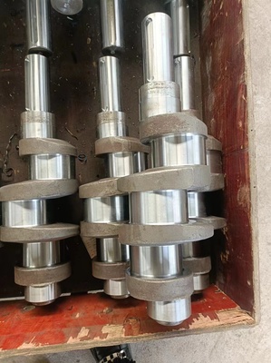 源頭廠家批發(fā)34CrNiMo6齒輪軸與25鋼鍛件，來圖定制鏈輪服務(wù)